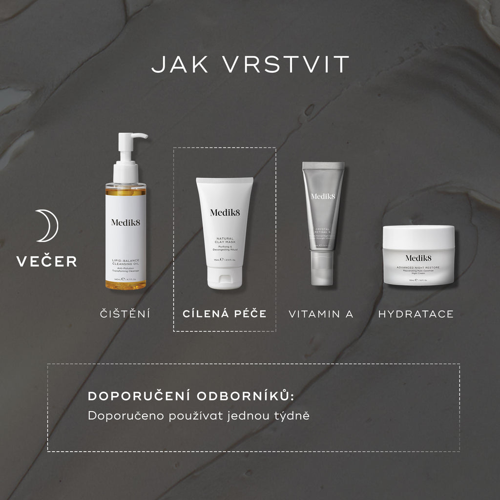 Infografika s názvem „JAK VRSTVIT“ zobrazuje večerní (PM) rutinu péče o pleť.
Zahrnuje:ČIŠTĚNÍ (Cleanse) – Lipid-Balance Cleansing Oil
CÍLENÁ PÉČE (Target) – Natural Clay Mask
VITAMÍN A – Crystal Retinal
HYDRATACE / VÝŽIVA – Advanced Night Restore