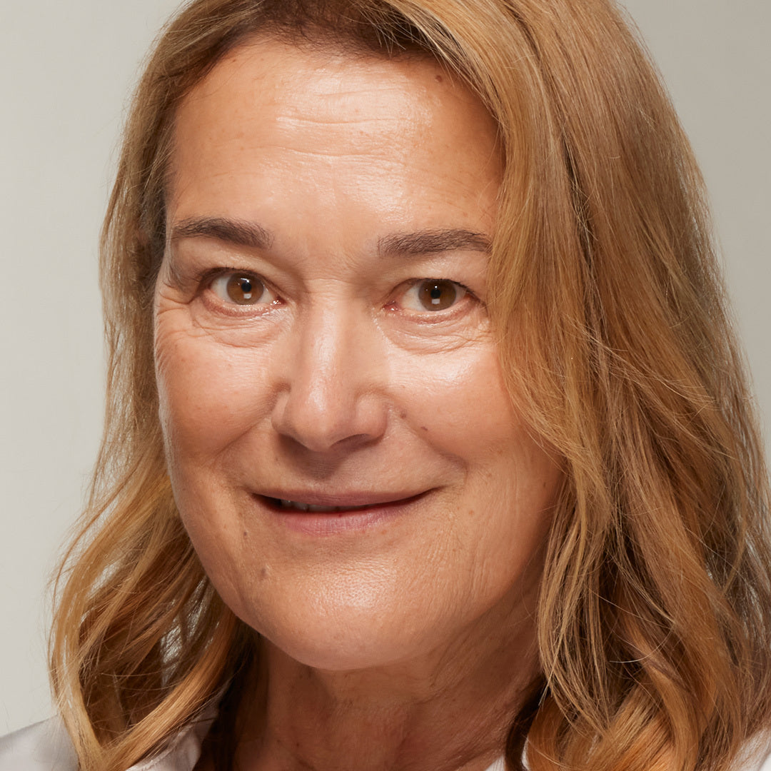 Louise, 66 let